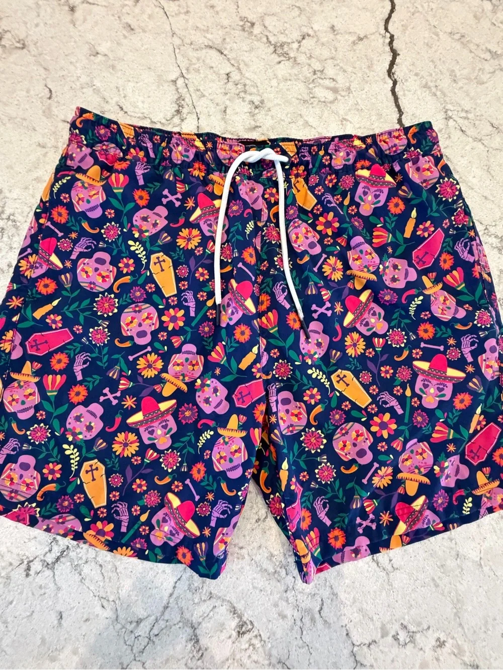 Berkley Jensen Día de los Muertos Swim Trunks Men’s L Floral Skull Shorts